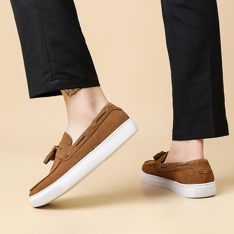Classic Men's Suede Leather Ta - огляд і ціна Men'S Shoes Hey Dude